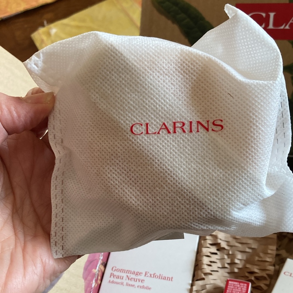 Clarins Exfoliate 7 Pc Set - Picture 10 of 11
